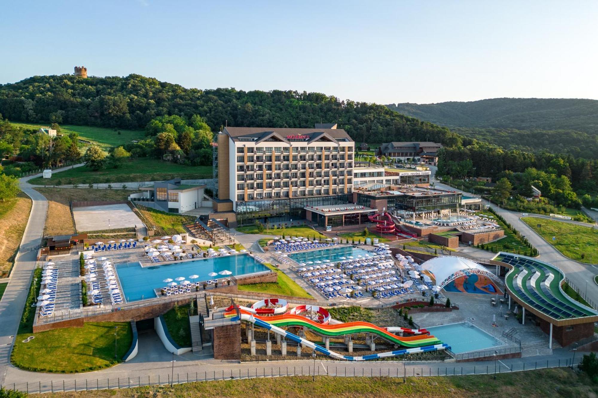 Movenpick Resort And Spa Fruske Terme Vrdnik Ngoại thất bức ảnh